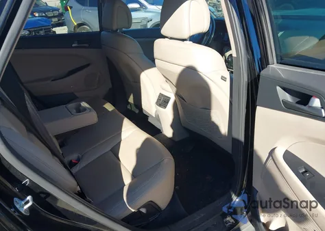 2017 Hyundai Tucson Se Plus z USA, uszkodzony, nr VIN KM8J3CA44HU479361